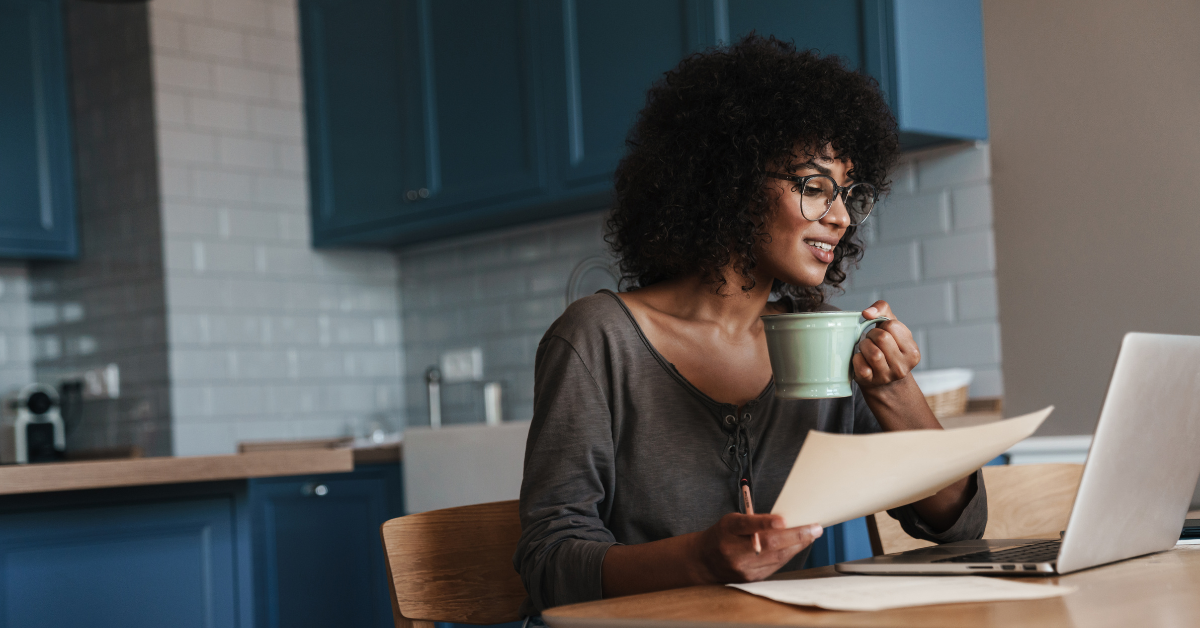 Should You Include an Objective Statement in Your Resume? (Pros and Cons)